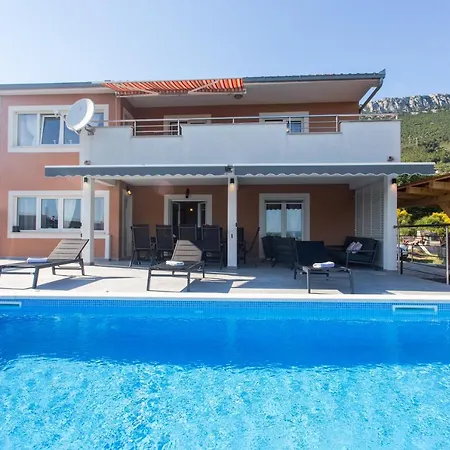 Ivano&heated Pool&sea View&football Court&children's Playground * Kaštel Stari