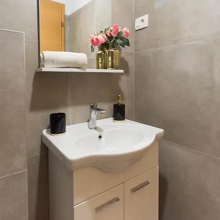 Villa Ivano&heated Pool&sea View&football Court&children's Playground
