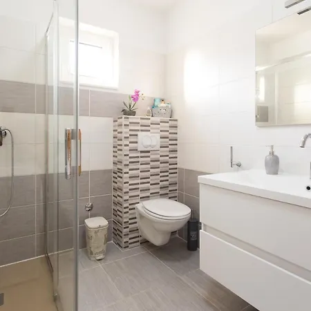 Ivano&heated Pool&sea View&football Court&children's Playground