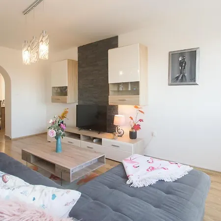 Ivano&heated Pool&sea View&football Court&children's Playground * Kaštel Stari
