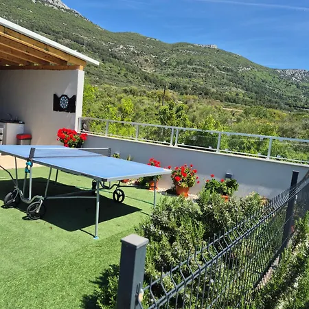 Villa Ivano&heated Pool&sea View&football Court&children's Playground Kaštel Stari